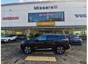 NISSAN X-TRAIL E POWER. PIU SPAZIO PER VIVERE LA FAMIGLIA .